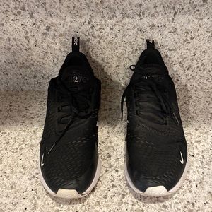Nike Air Max 270